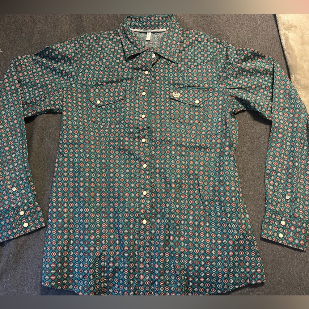 Cinch Women’s Long Sleeve Pearl Snap